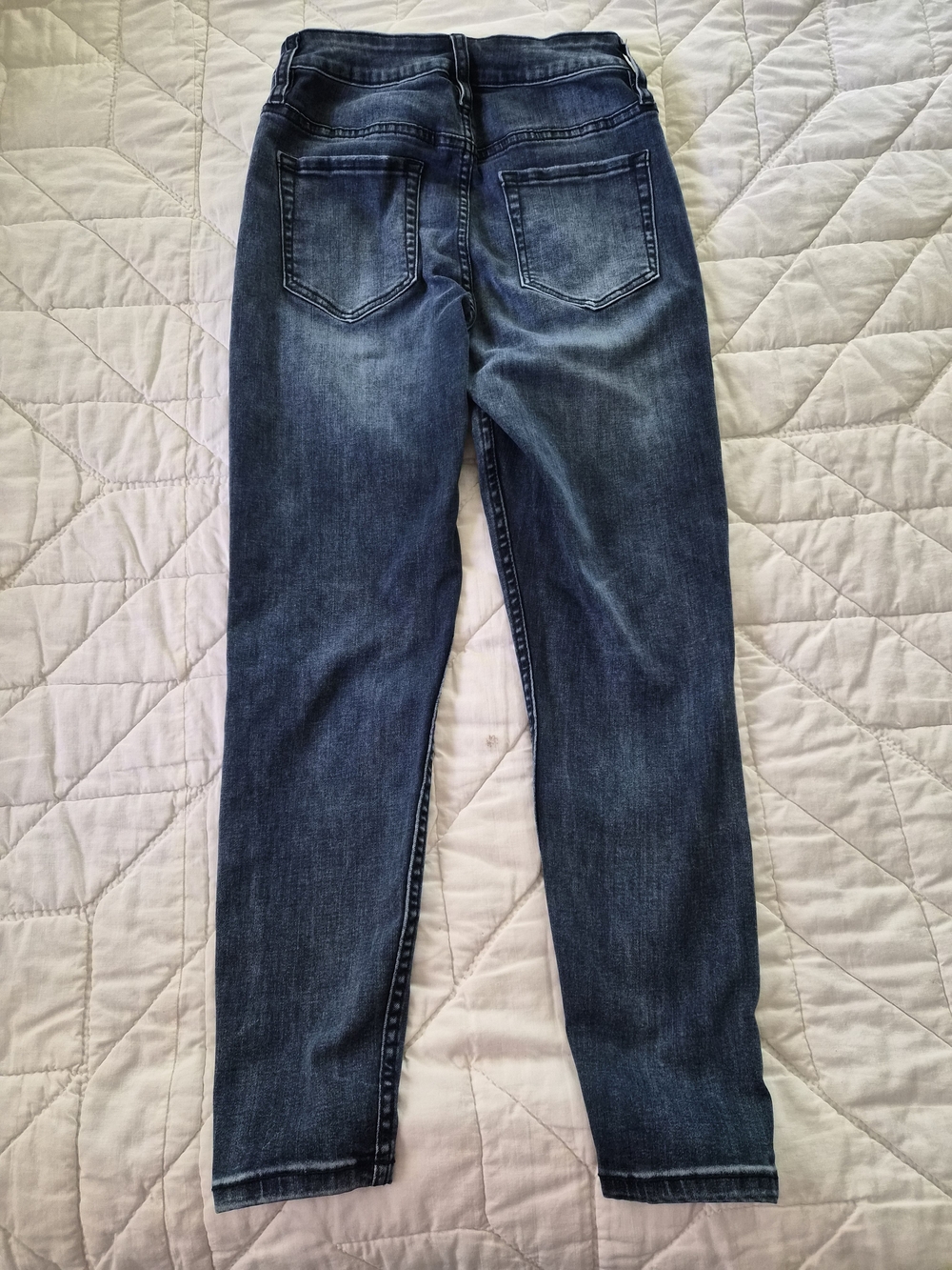 Disney Kissing Mickey/Minnie Jeans- Size 5 - Picture 2 of 9